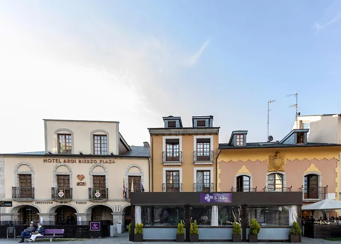 Hotel de golf: Hotel Aroi Bierzo Plaza